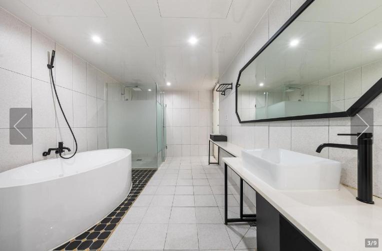 Jamsil Tomgi Hotel Seoul Bagian luar foto